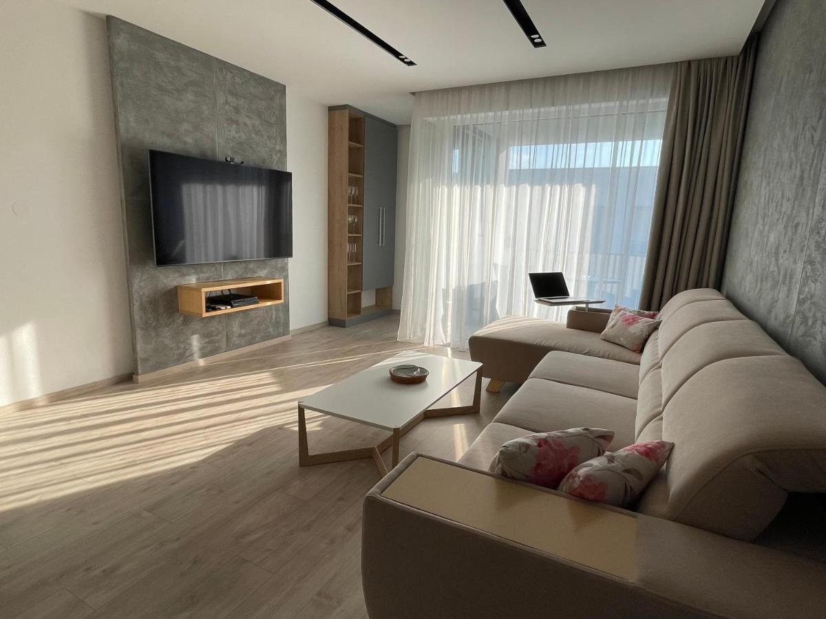 Greenbay Apartment With Free Parking Trenčín 외부 사진