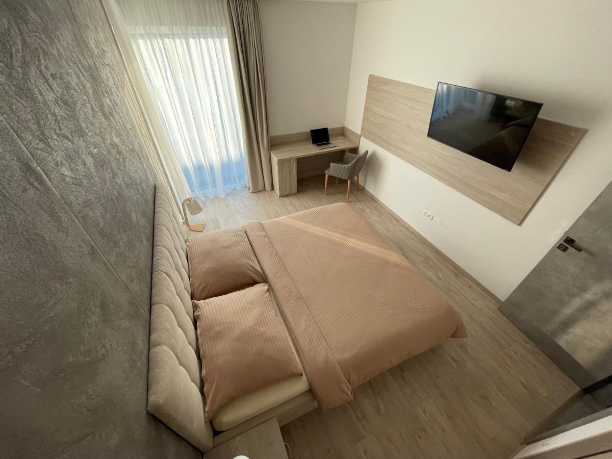 Greenbay Apartment With Free Parking Trenčín 외부 사진