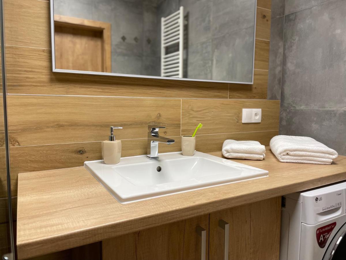Greenbay Apartment With Free Parking Trenčín 외부 사진