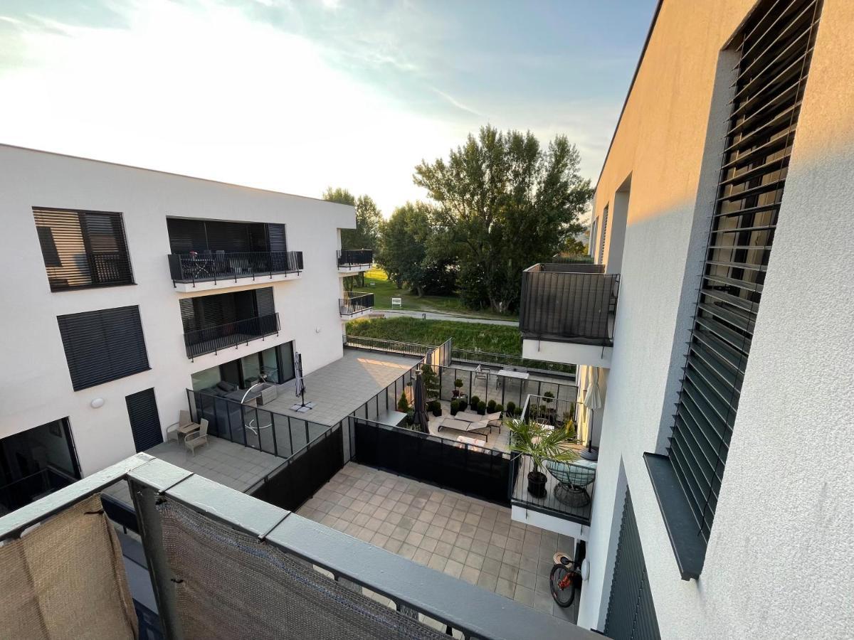 Greenbay Apartment With Free Parking Trenčín 외부 사진
