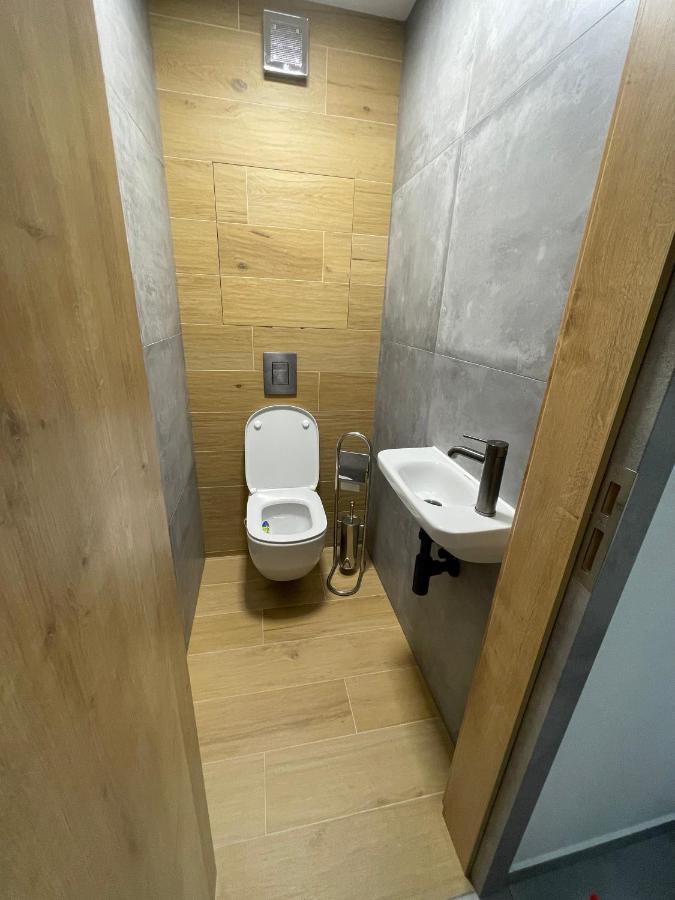 Greenbay Apartment With Free Parking Trenčín 외부 사진